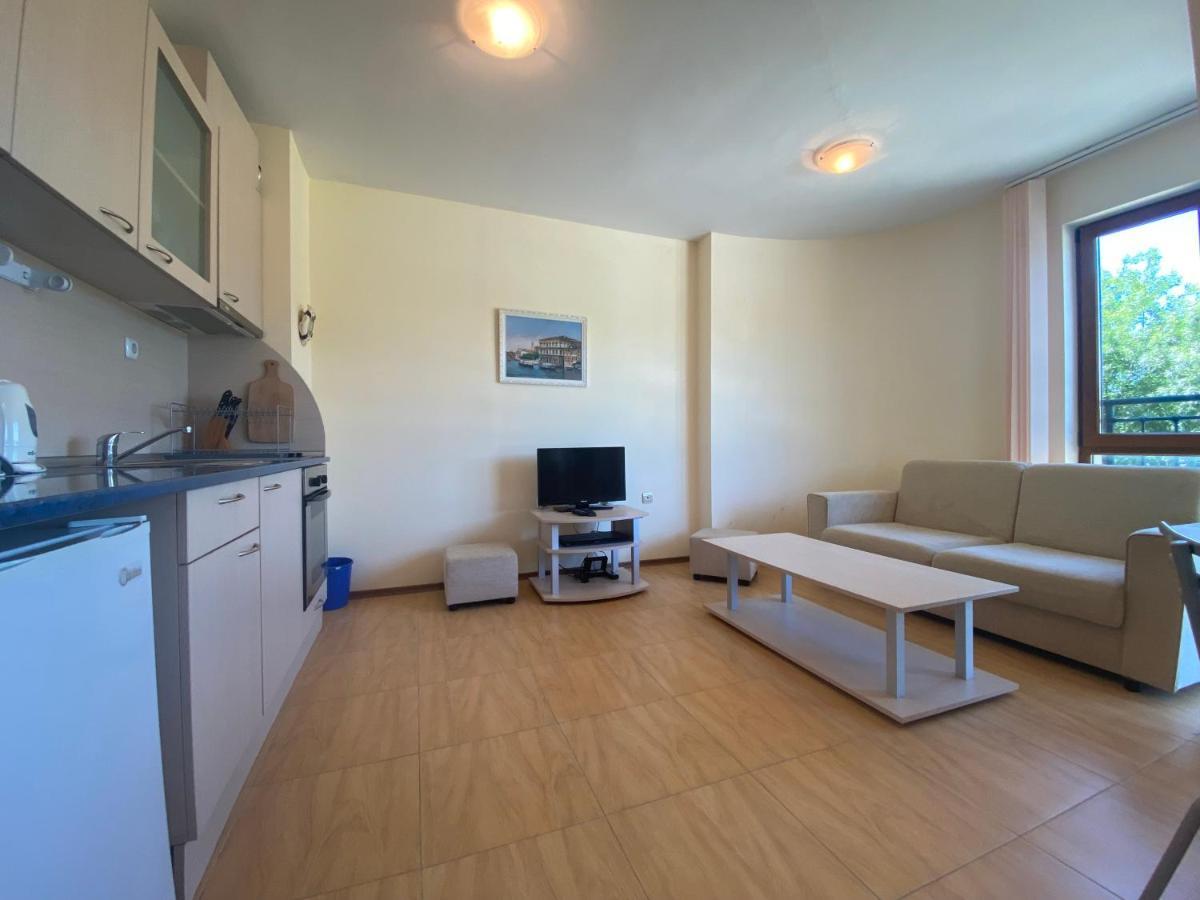 Amadeus 1 - 13B Large Two Bedroom Apartment Sunny Beach Esterno foto