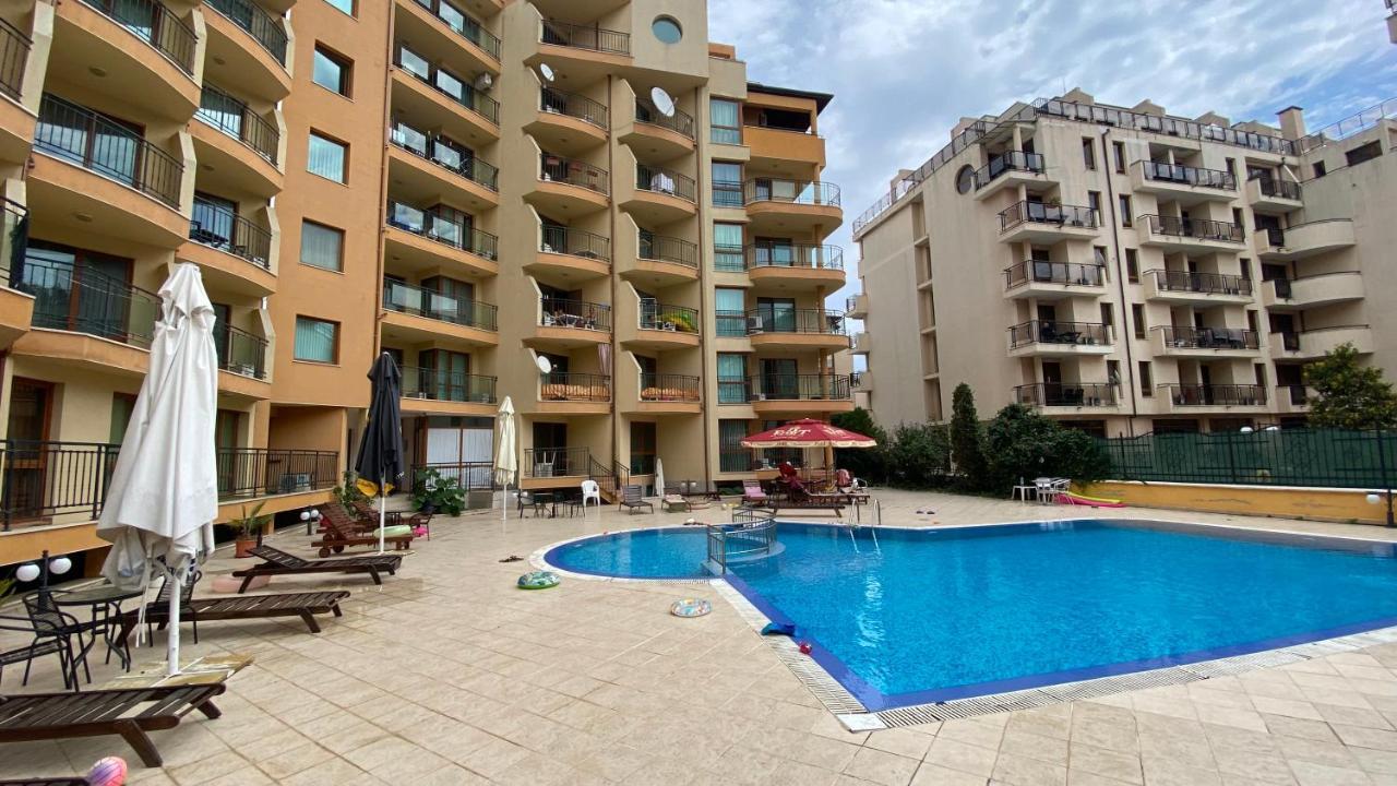 Amadeus 1 - 13B Large Two Bedroom Apartment Sunny Beach Esterno foto