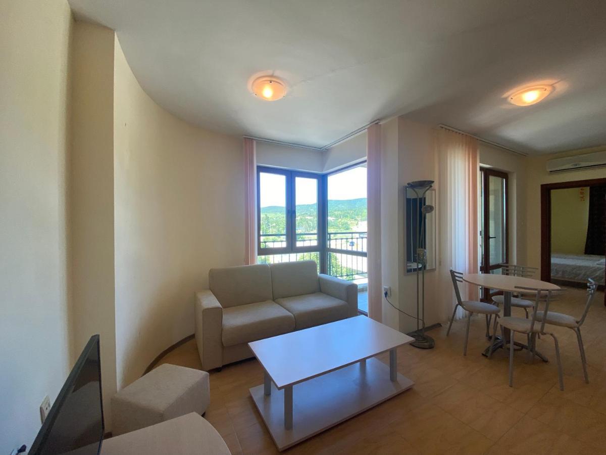 Amadeus 1 - 13B Large Two Bedroom Apartment Sunny Beach Esterno foto