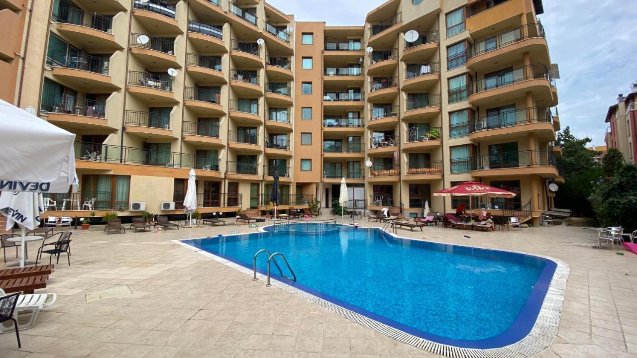 Amadeus 1 - 13B Large Two Bedroom Apartment Sunny Beach Esterno foto